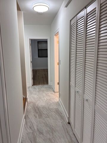 8010 S Ridgeland Avenue 1D, Chicago, IL 60617