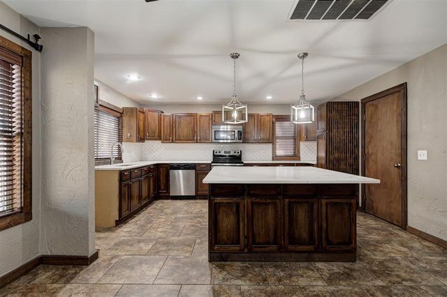 521 Partridge Lane, Edmond, OK 73034