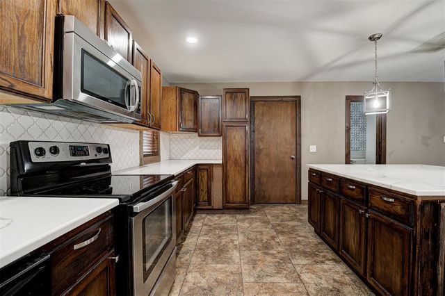 521 Partridge Lane, Edmond, OK 73034