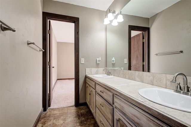 521 Partridge Lane, Edmond, OK 73034