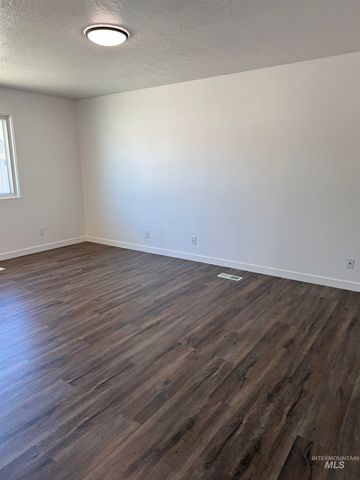709 Locust, Kimberly, ID 83341