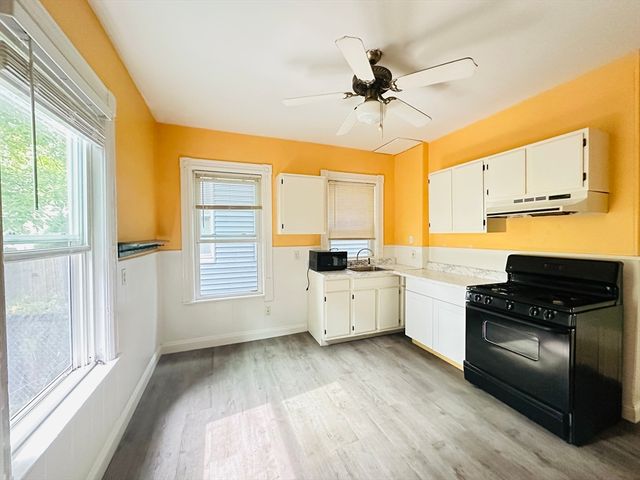 39 Cushman Rd 1, Boston, MA 02135