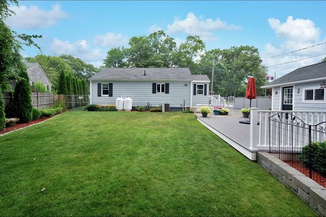 73 Green St, Abington, MA 02351