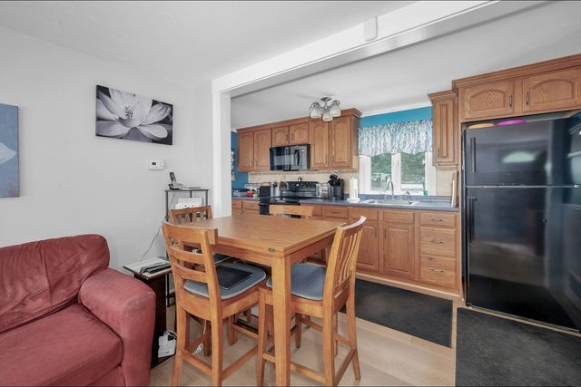 73 Green St, Abington, MA 02351