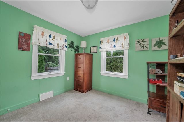 73 Green St, Abington, MA 02351