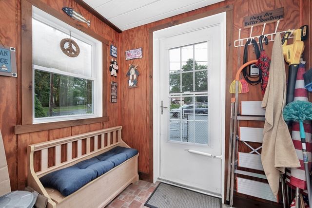 73 Green St, Abington, MA 02351