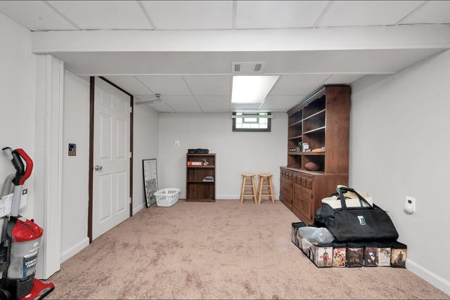 73 Green St, Abington, MA 02351