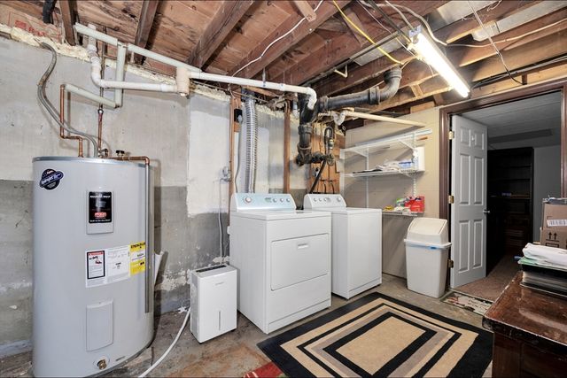 73 Green St, Abington, MA 02351