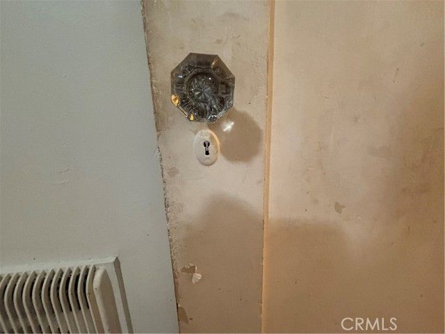 2065 W 65th, Los Angeles, CA 90047