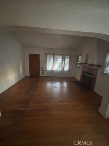 2065 W 65th, Los Angeles, CA 90047