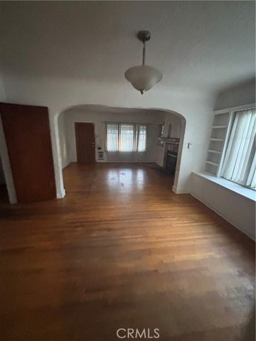 2065 W 65th, Los Angeles, CA 90047