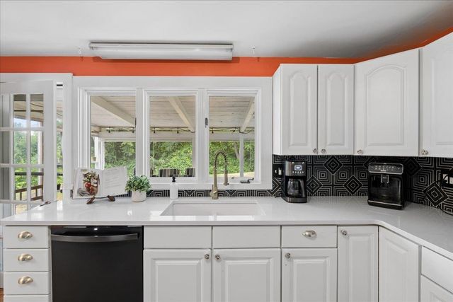 23 Woodwells Garrison Road, Hopkinton, NH 03229