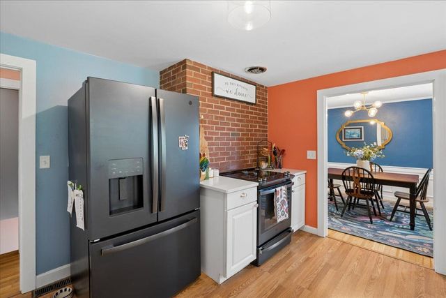 23 Woodwells Garrison Road, Hopkinton, NH 03229