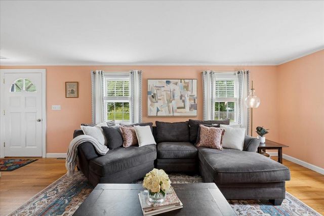 23 Woodwells Garrison Road, Hopkinton, NH 03229