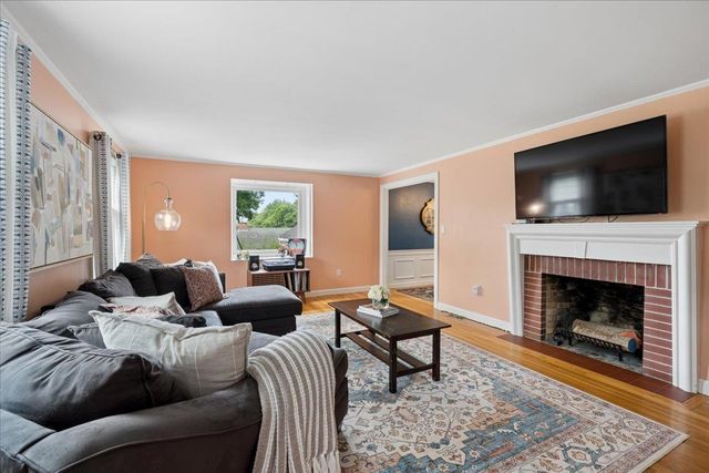 23 Woodwells Garrison Road, Hopkinton, NH 03229