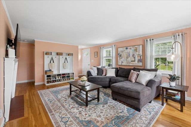 23 Woodwells Garrison Road, Hopkinton, NH 03229