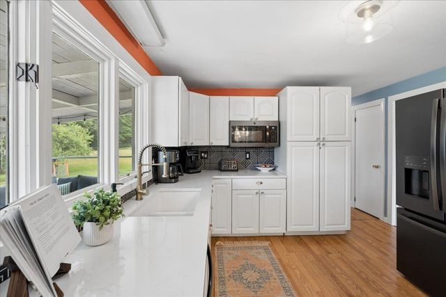 23 Woodwells Garrison Road, Hopkinton, NH 03229