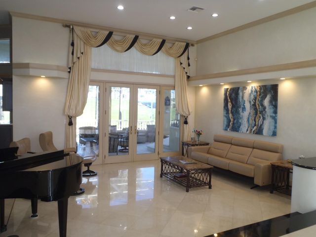 25 San Marco Court, Palm Coast, FL 32137