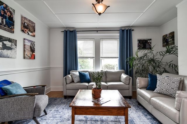 10 Forest Ave, Natick, MA 01760
