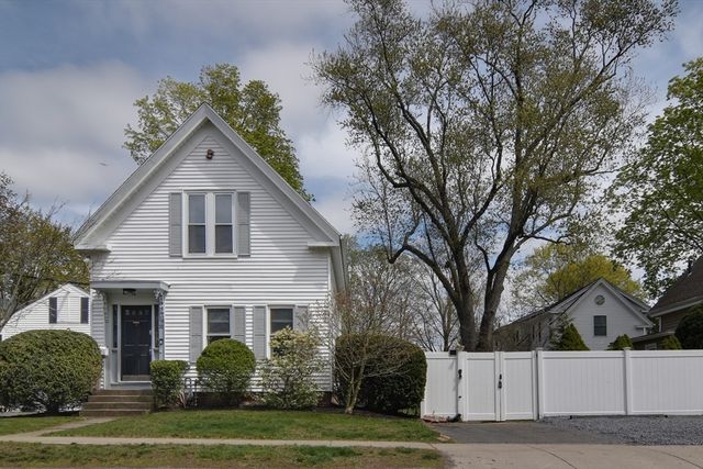 10 Forest Ave, Natick, MA 01760