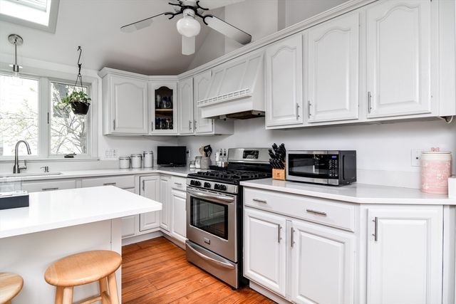 10 Forest Ave, Natick, MA 01760