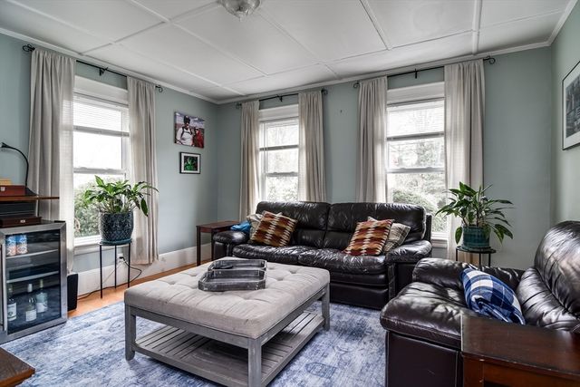 10 Forest Ave, Natick, MA 01760