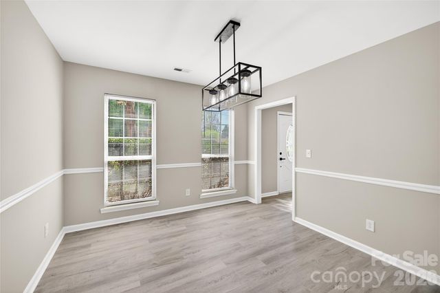 2801 Dellinger Drive, Charlotte, NC 28269