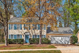 2801 Dellinger Drive, Charlotte, NC 28269