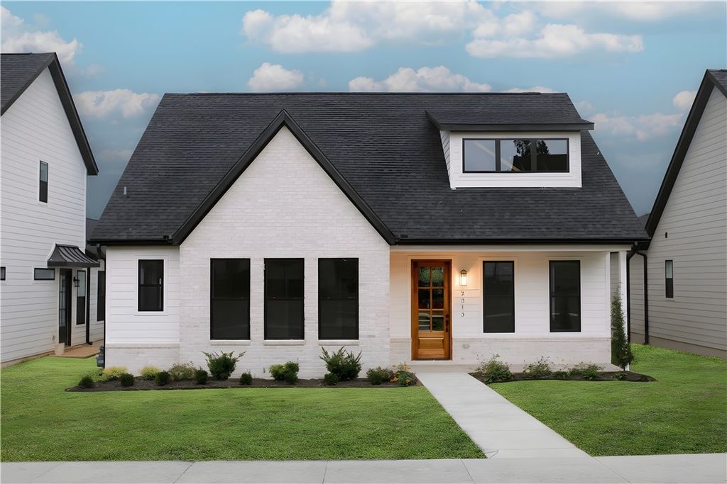 2313 S 31st Street, Rogers, AR 72758