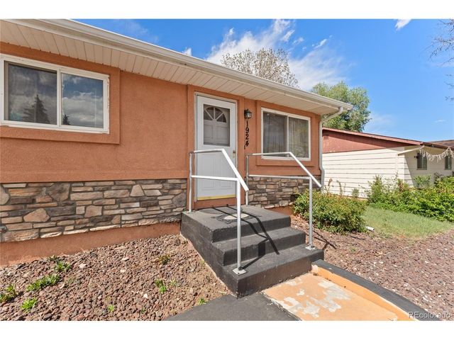1924 Mccooke Dr, Colorado Springs, CO 80910