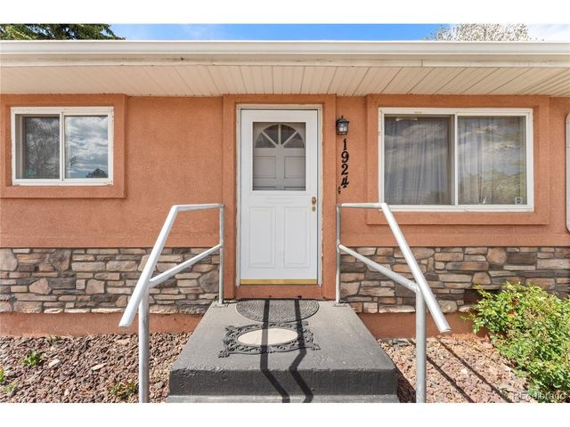 1924 Mccooke Dr, Colorado Springs, CO 80910