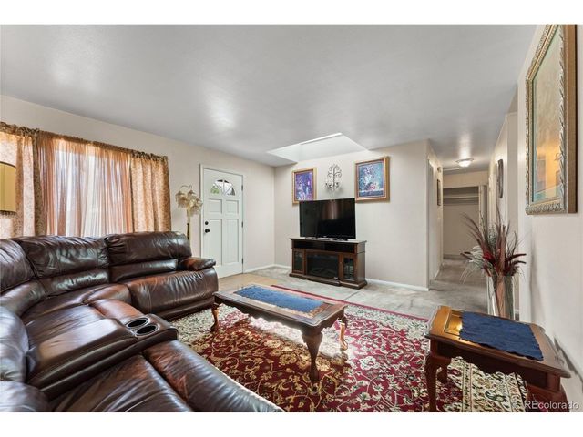 1924 Mccooke Dr, Colorado Springs, CO 80910