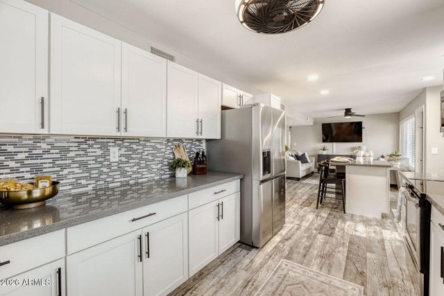 490 E SAN ANGELO Avenue, Gilbert, AZ 85234