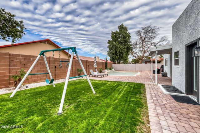 490 E SAN ANGELO Avenue, Gilbert, AZ 85234