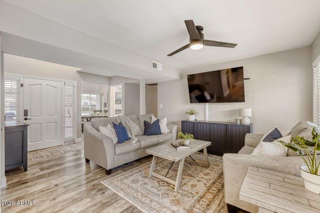 490 E SAN ANGELO Avenue, Gilbert, AZ 85234