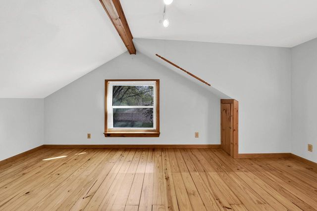 W1852 Washington ROAD, Oconomowoc, WI 53066