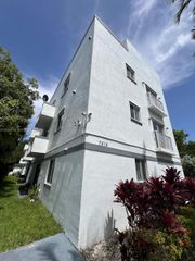 7516 NE 1st Ave 203, Miami, FL 33138