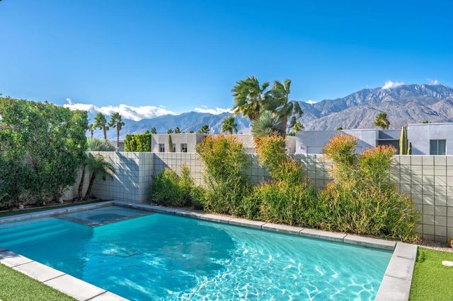 638 Dominion Way, Palm Springs, CA 92262