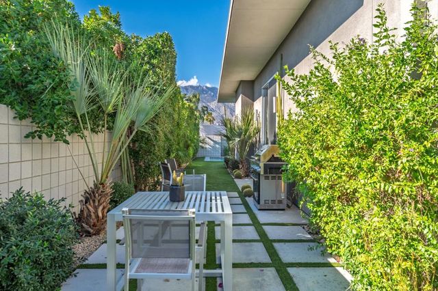 638 Dominion Way, Palm Springs, CA 92262