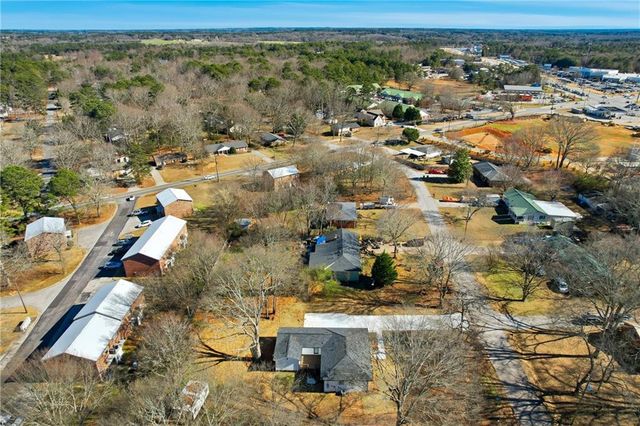 127 Perry Street, Loganville, GA 30052