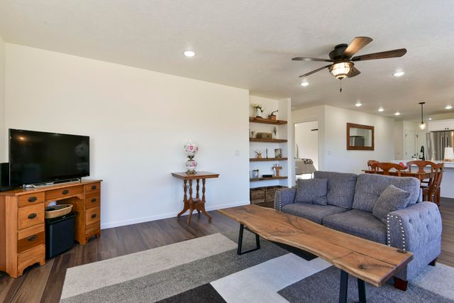 119 Eric Drive, Kirbyville, MO 65679