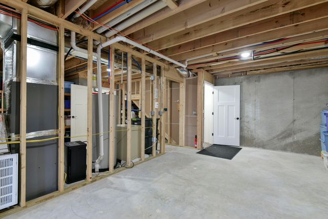 119 Eric Drive, Kirbyville, MO 65679