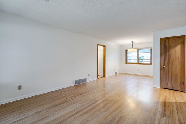 542 S Georgie, Derby, KS 67037