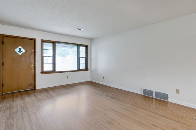 542 S Georgie, Derby, KS 67037