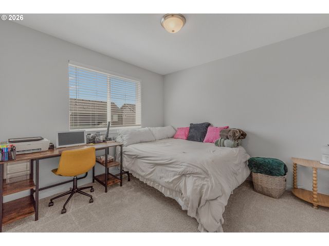 213 S 88TH Dr, Ridgefield, WA 98642