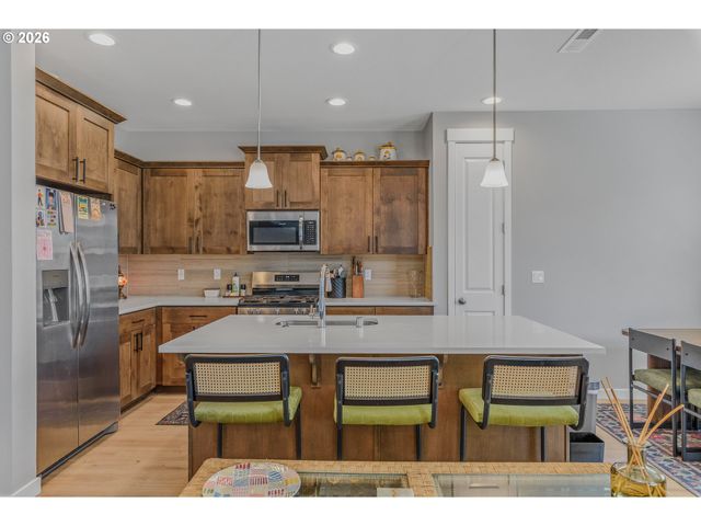 213 S 88TH Dr, Ridgefield, WA 98642