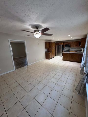 177 General Cleburne Drive, Richmond, KY 40475