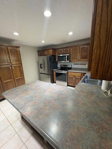 177 General Cleburne Drive, Richmond, KY 40475