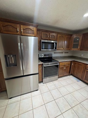 177 General Cleburne Drive, Richmond, KY 40475