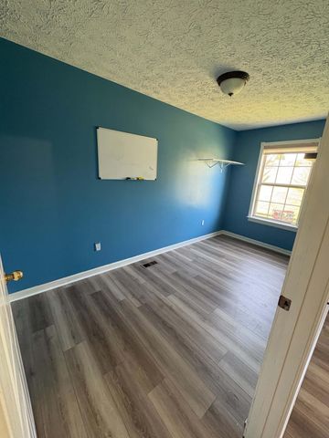 177 General Cleburne Drive, Richmond, KY 40475